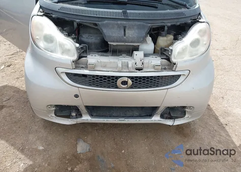 2013 Smart Fortwo Passion z USA, uszkodzony, nr VIN WMEEJ3BA0DK681718